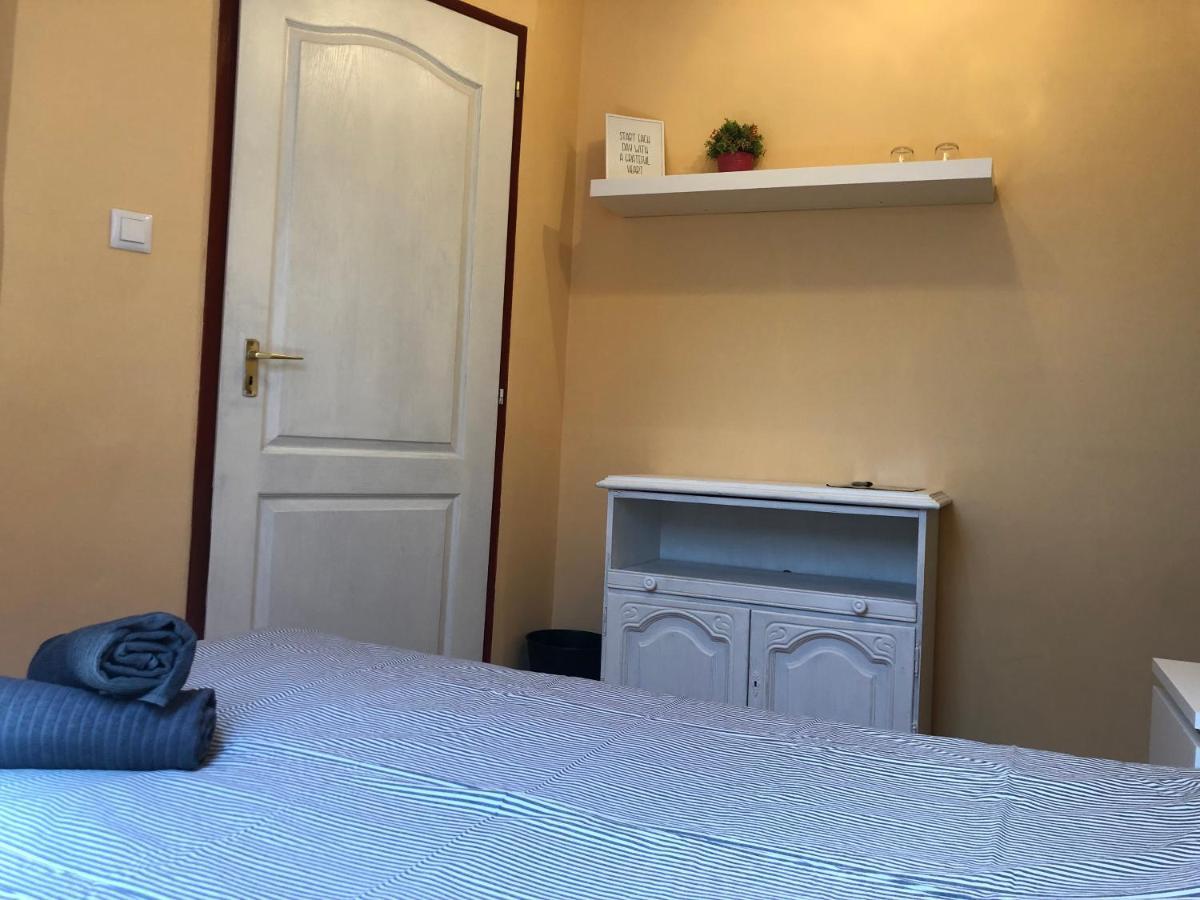 Gyongy Panzio Hotel Velence Buitenkant foto