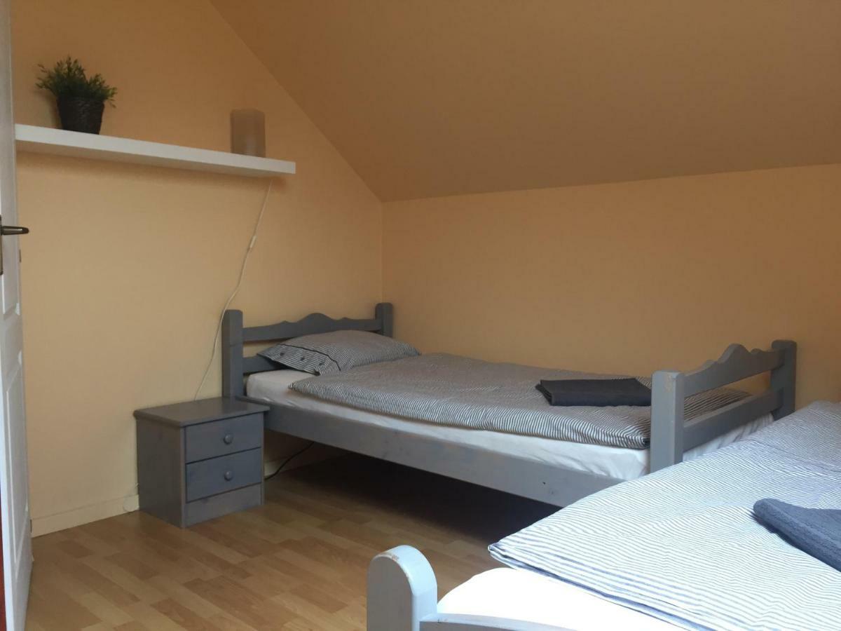 Gyongy Panzio Hotel Velence Buitenkant foto